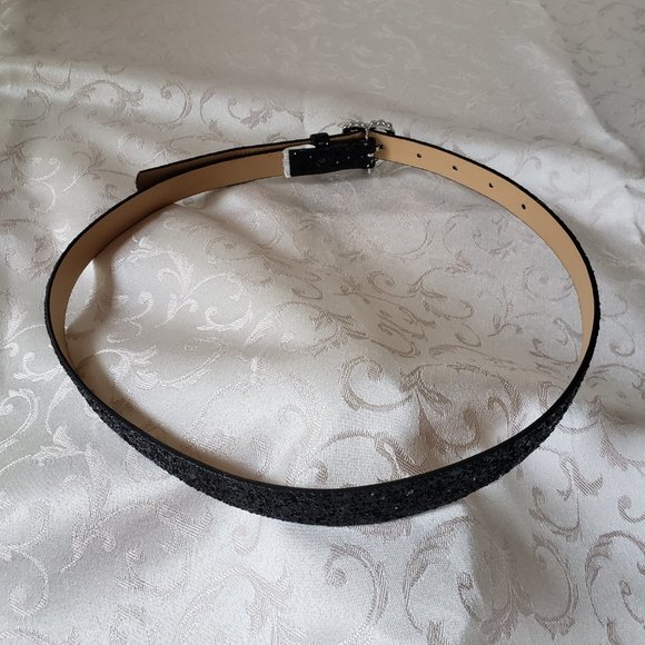 Black Sparkly Belt with Pearl and Rhinestones Heart Buckle - Picture 5 of 7